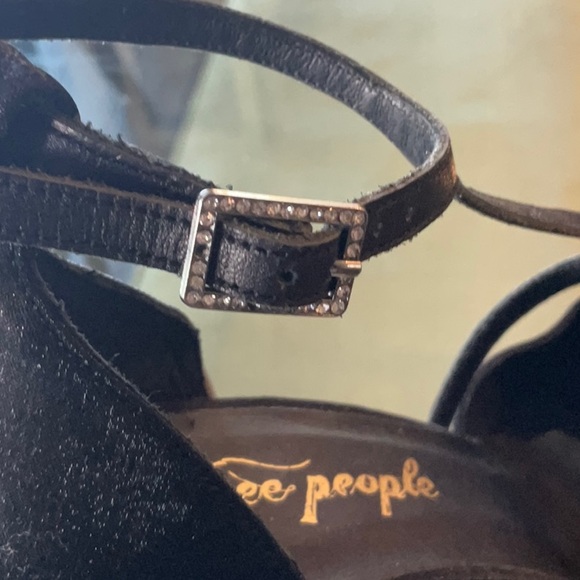 FREE PEOPLE WYTHE PLATFORM SHOES SIZE: 38 (8 US) - Picture 4 of 7